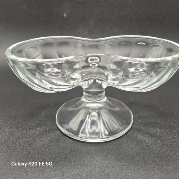 Vintage Pair of Libbey Ribbed Double Scoop Dessert Ice Cream Pedestal Bowls - Picture 9 of 10
